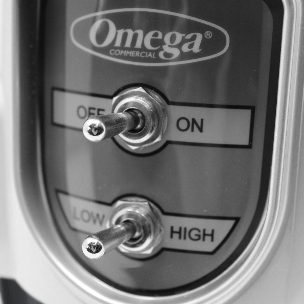 Licuadora 2 Velocidades 1 Hp Vaso Tritán Profesional Omega BL330S