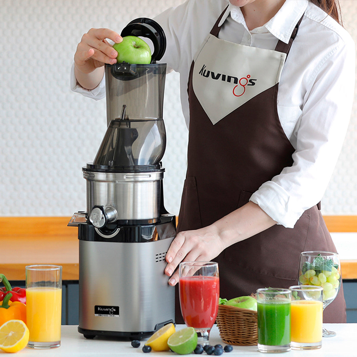 Extractor De Jugo Prensa Fría Comercial Cabezal Acero Inox Kuvings CS700