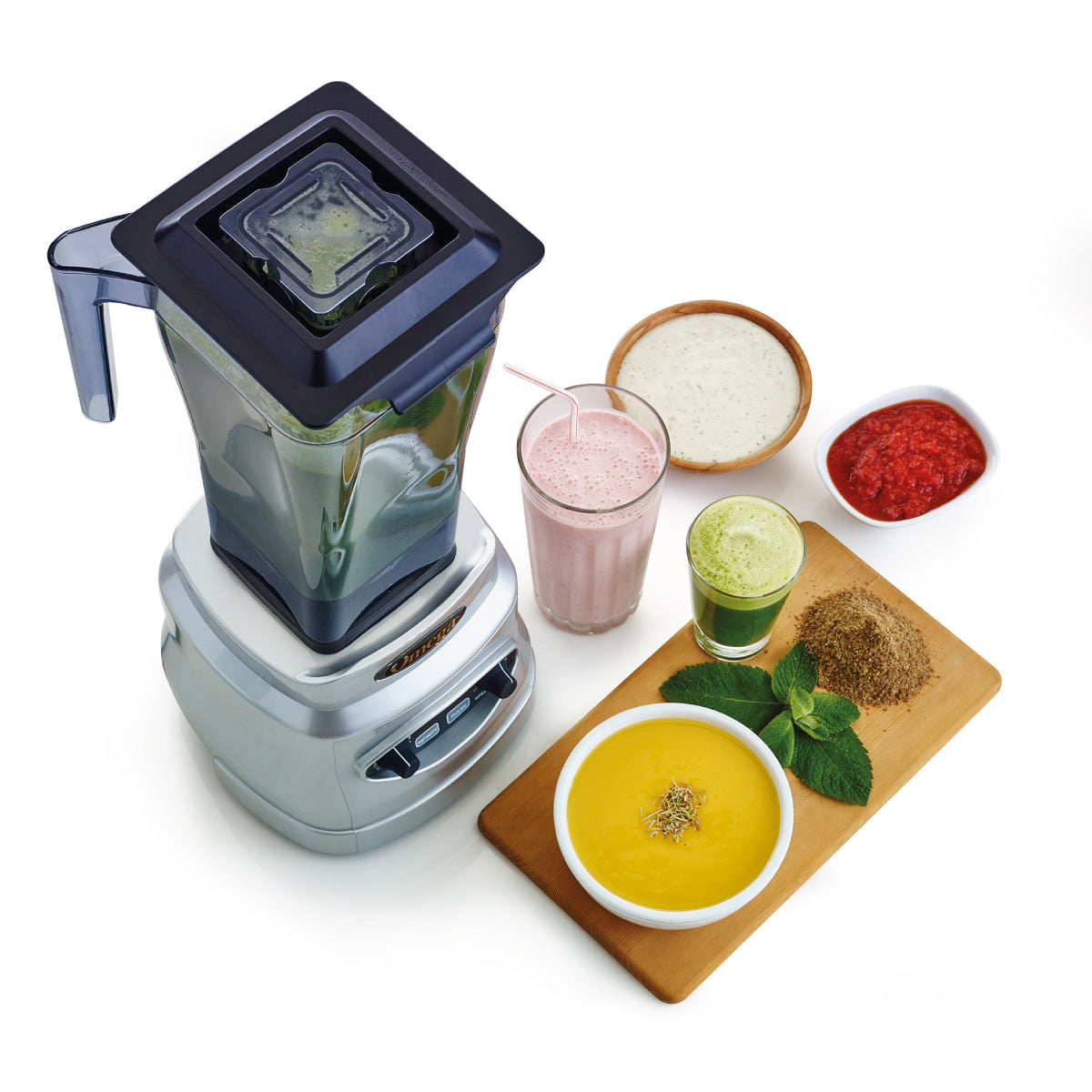 Licuadora 10 Velocidades 3 Hp con Temporizador Vaso Tritan Profesional Omega OM7560F