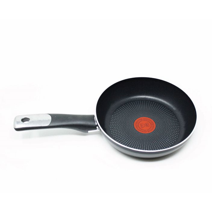 Juego de 2 Sartenes 20/24 cm + Crepera 25 cm Hard Titanium+ T-Fal C3829182