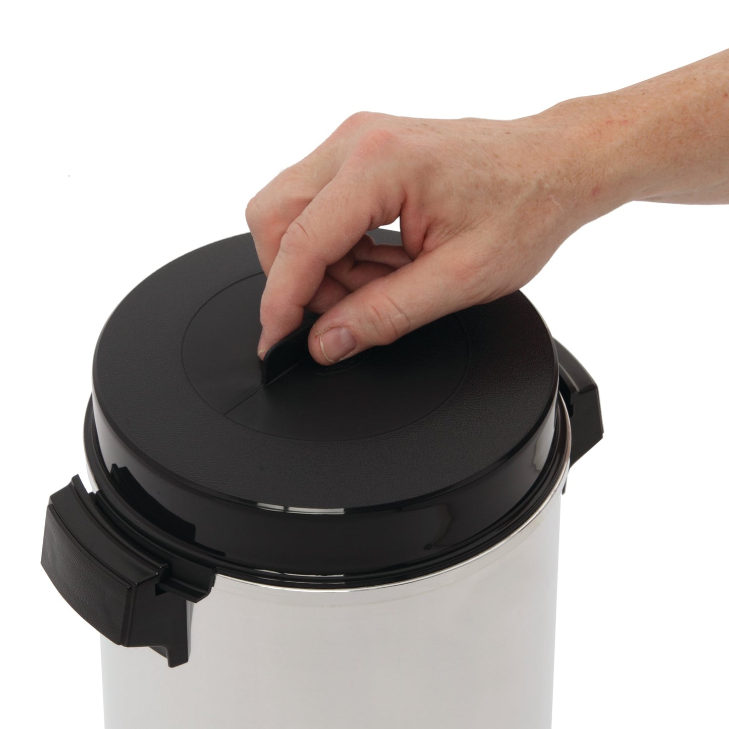 Cafetera Percoladora 42 Tazas de Aluminio West Bend CU0042PA23 (58802)