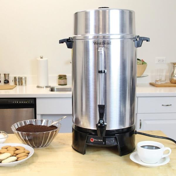 Cafetera percoladora para una jarra con molino integrado de café
